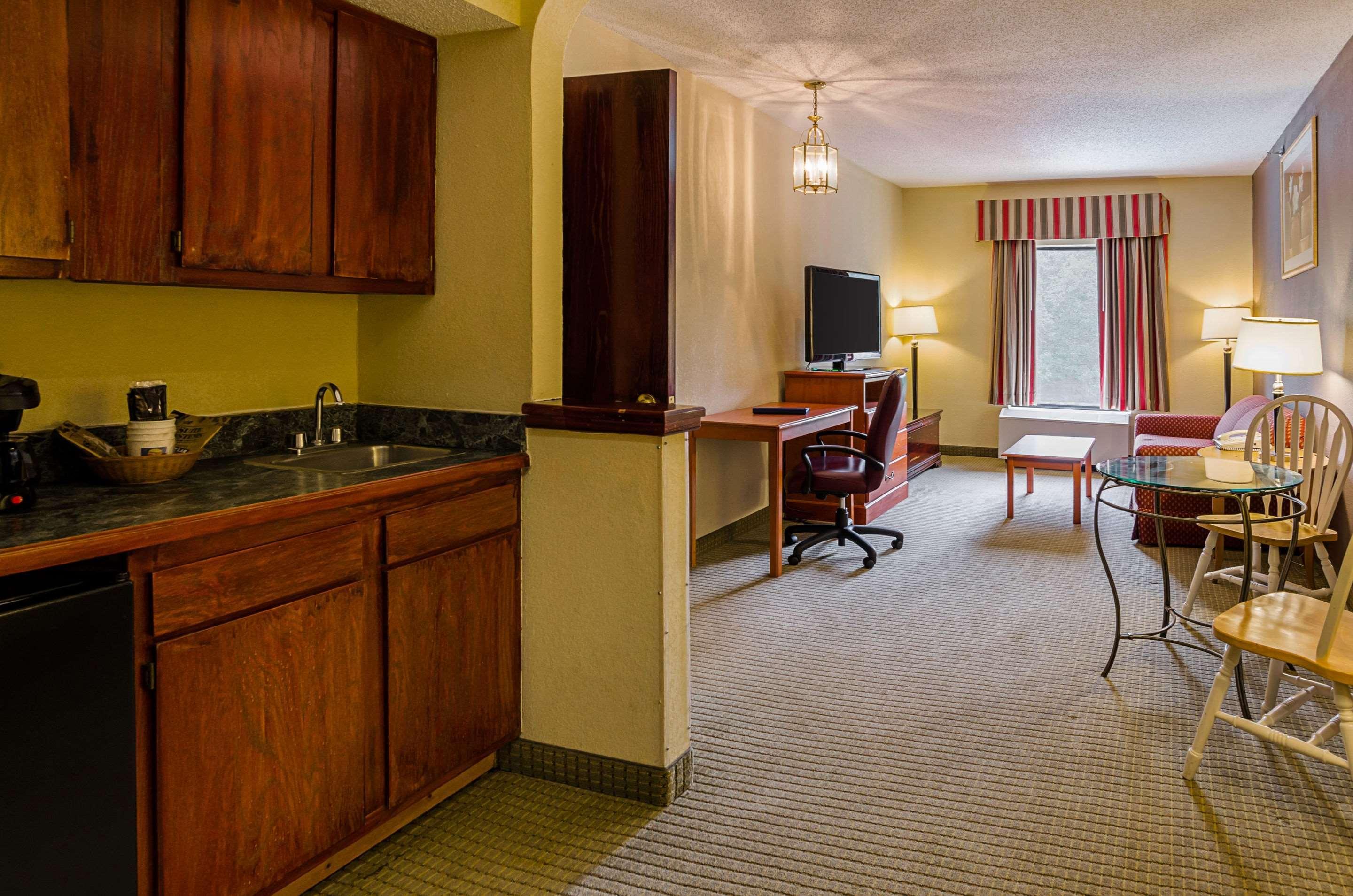 Quality Suites Altavista - Lynchburg South Eksteriør bilde