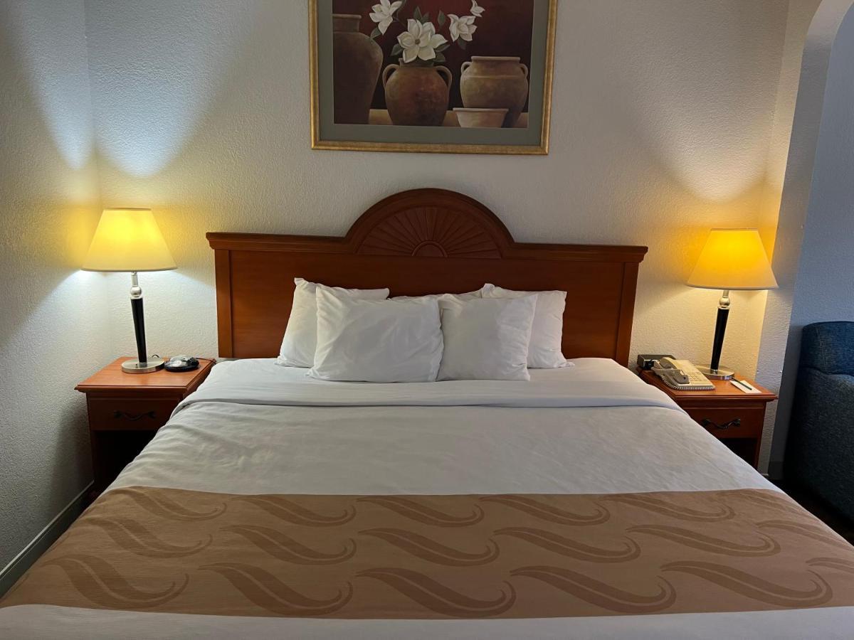 Quality Suites Altavista - Lynchburg South Eksteriør bilde
