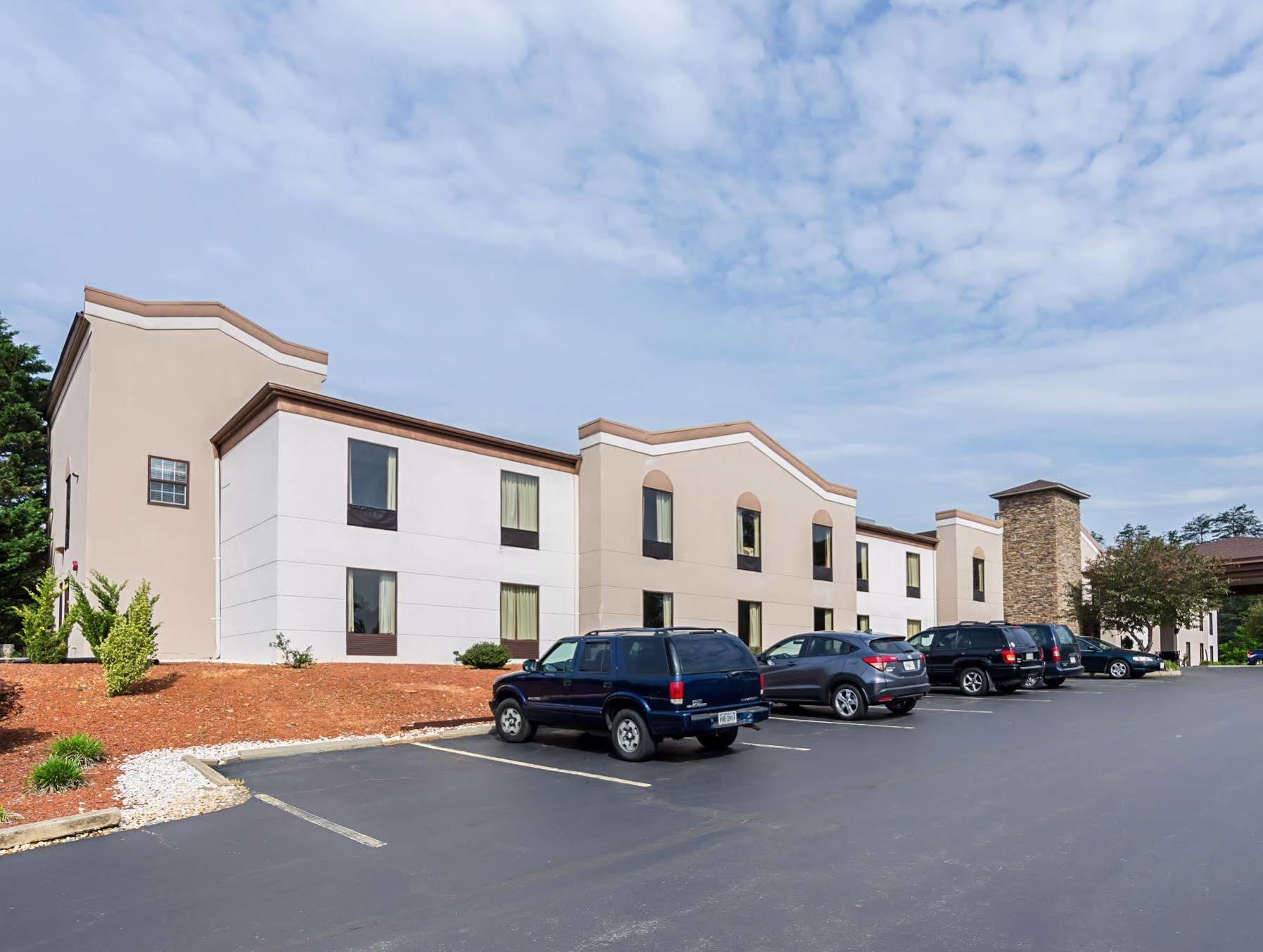 Quality Suites Altavista - Lynchburg South Eksteriør bilde